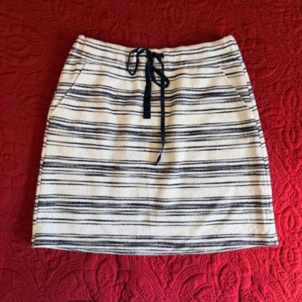 LOFT Navy & Off White Stripe Marled Knit Skirt Size M